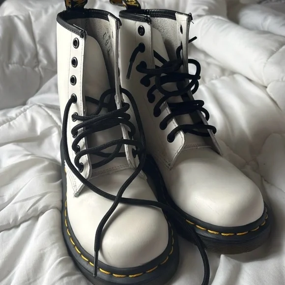Dr. Martens | Shoes | Dr Martens White And Black Combat 